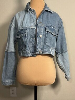 Cropped Two-Tone Light Wash Denim Jacket
